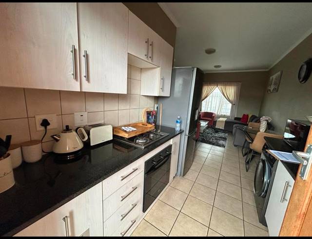 2 BEDROOM PROPERTY TO RENT IN NOORDWYK